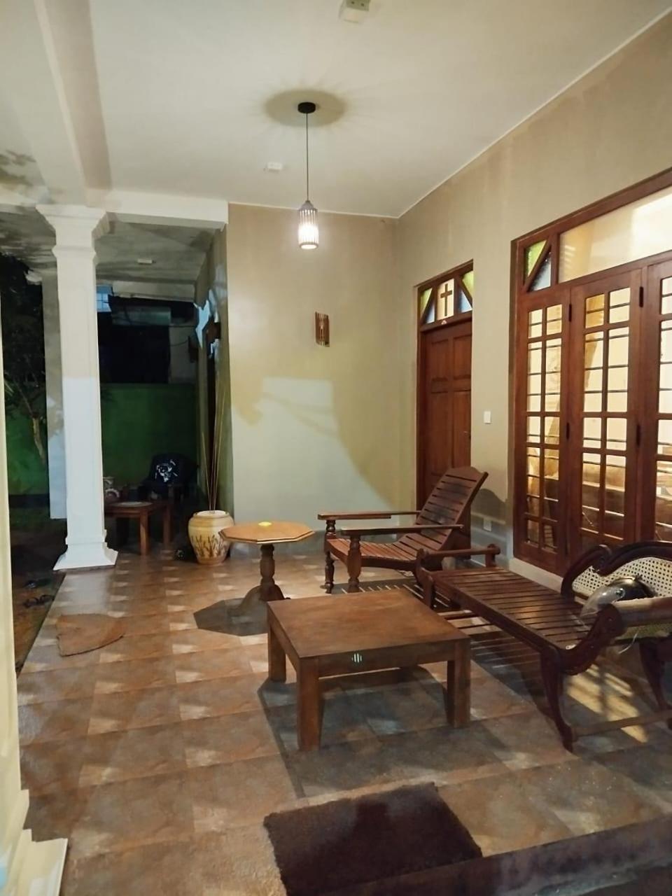 Siyon Yula - Guest House Hikkaduwa Exterior foto